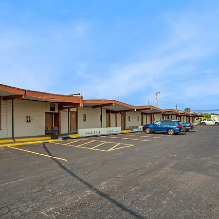 Great Lakes Inn & Suites South Haven Buitenkant foto