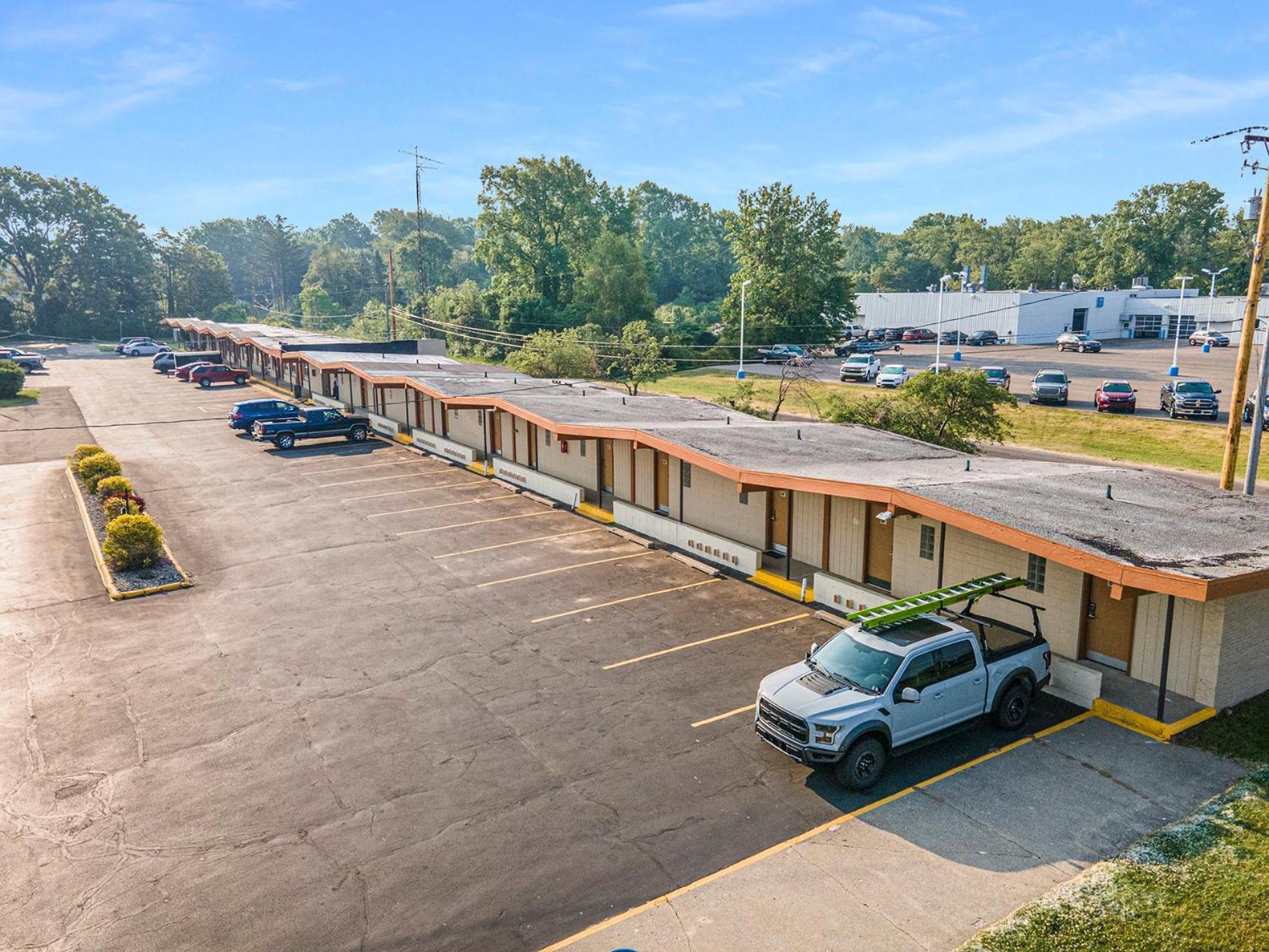 Great Lakes Inn & Suites South Haven Buitenkant foto