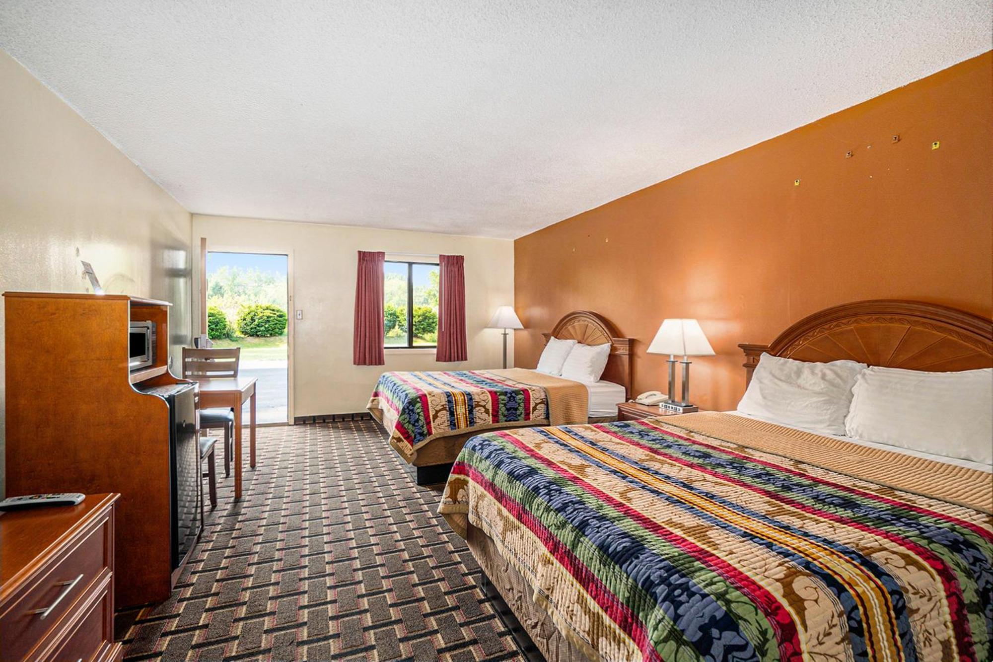Great Lakes Inn & Suites South Haven Kamer foto